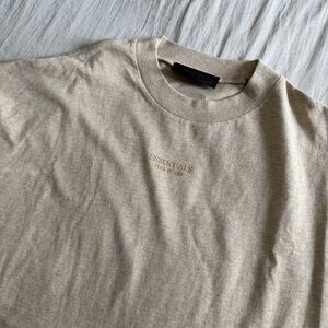 Essentials Fear of God Short Sleeve T-Shirt Gold Heather Men’s L NWT Oversized